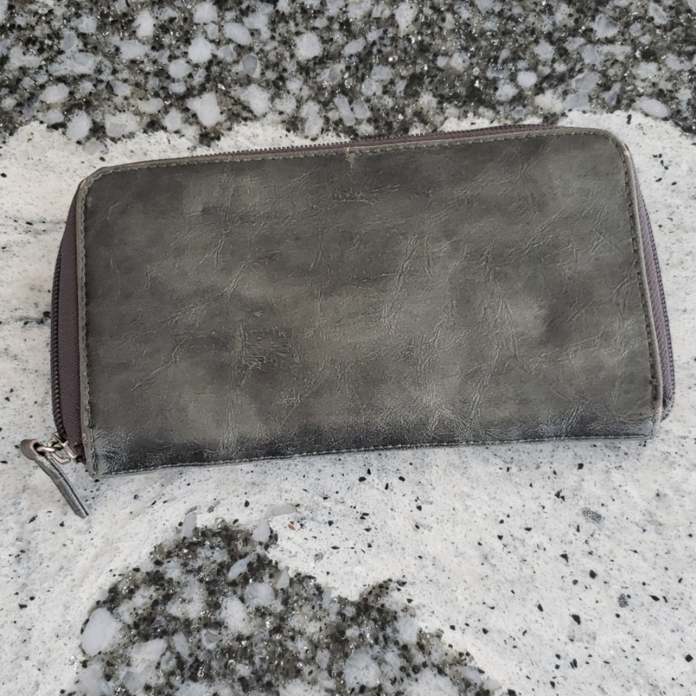 Wallet - Picture 2 of 3